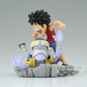 Figurine One Piece - WCF Log Stories Monkey D Luffy Vs Arlong 7cm