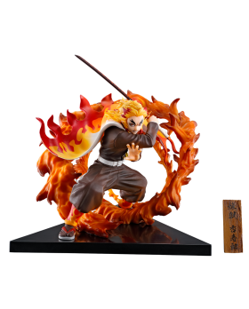 Figurine Demon Slayer Rengoku Kyojuro Ichiban Kuji Hold the Blade Last One Ver.
