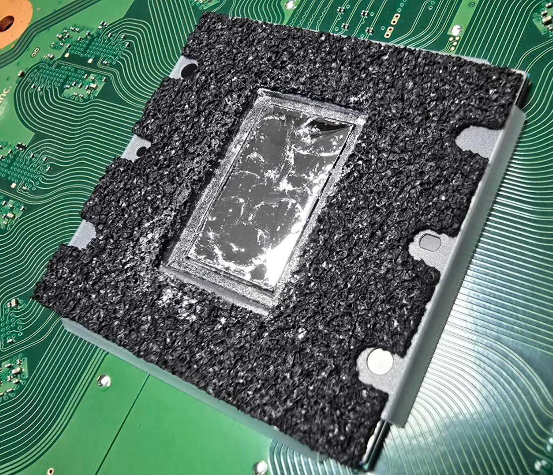 Métal liquide après nettoyage Foxchip et remise en place